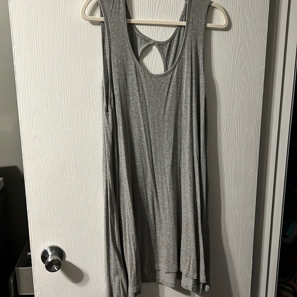 Brand is unknown, no tags